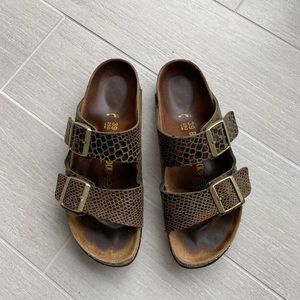 Authentic Arizona Birkenstocks, Shiny Snake Green